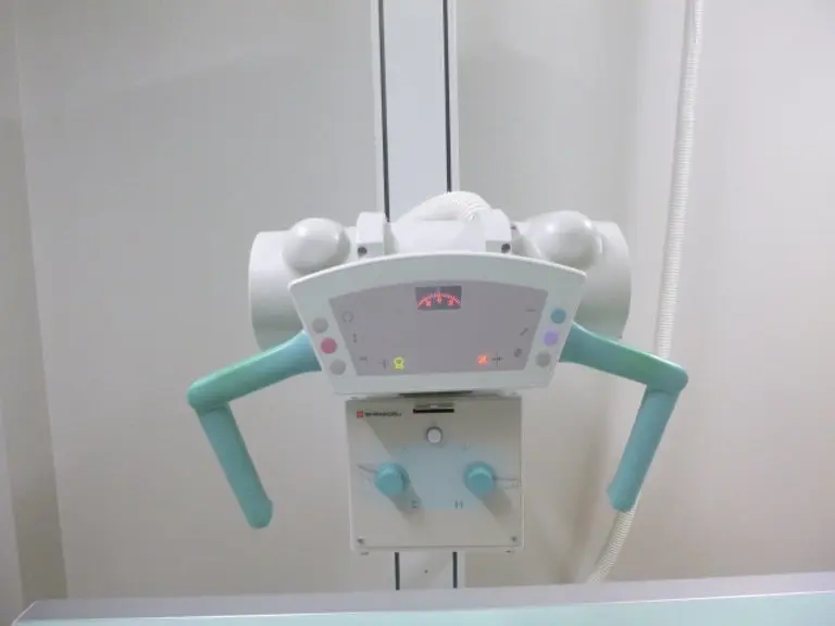 2012 Shimadzu Rad room with Konica DR, photo 2
