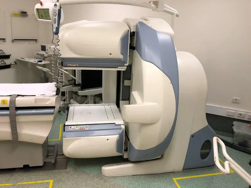 2005 GE Infinia Hawkeye I Gamma camera, photo 3
