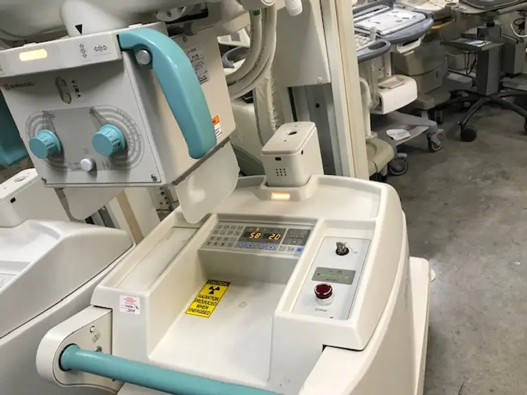 2005 Shimadzu MobileArt Plus mobile X-Ray, photo 3