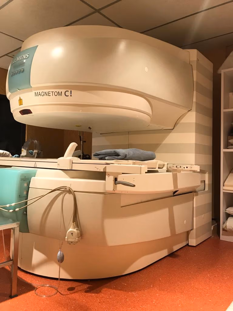 2007 Siemens Magnetom C, photo 11