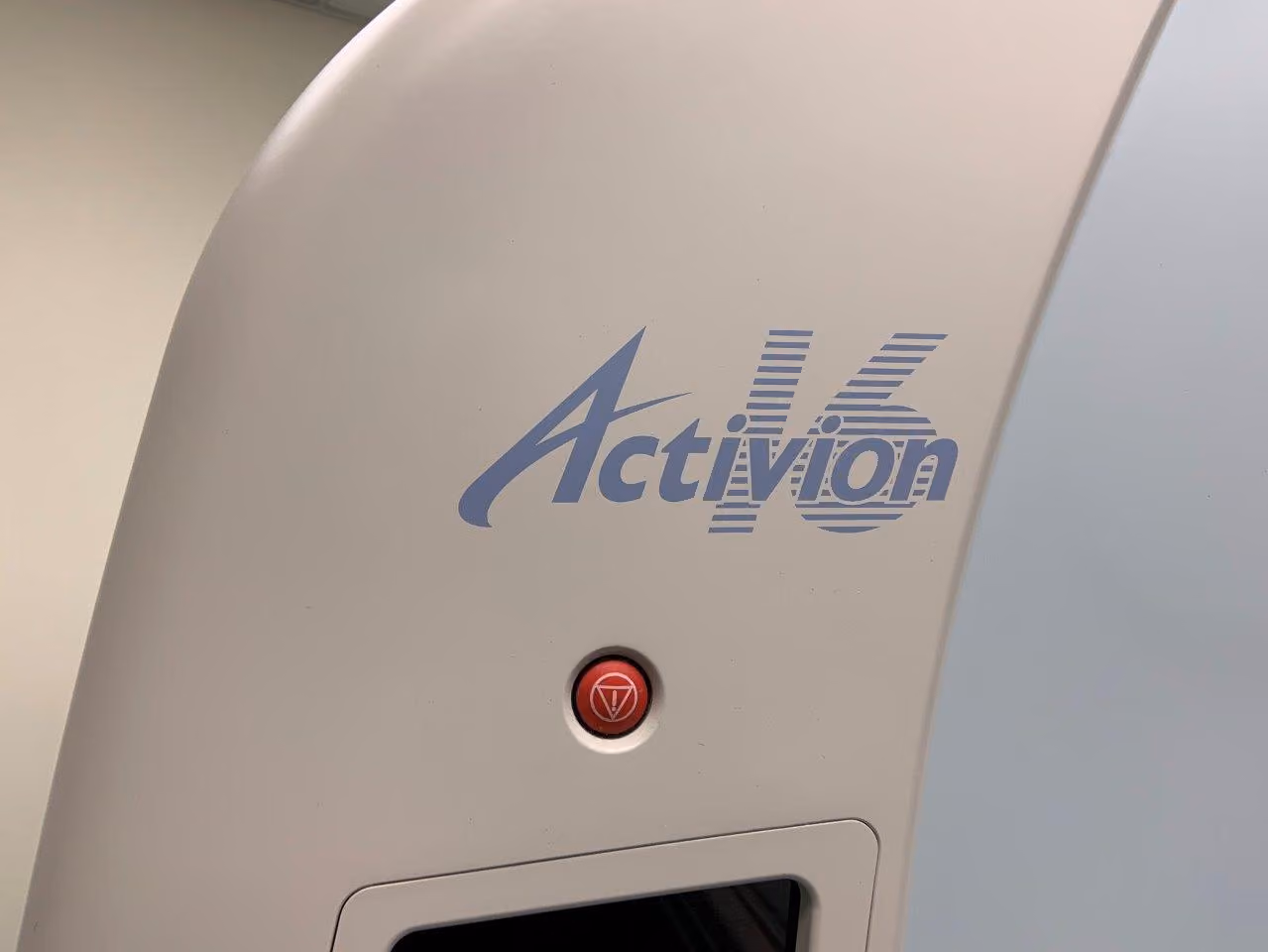 2009 Toshiba Activion 16, photo 14