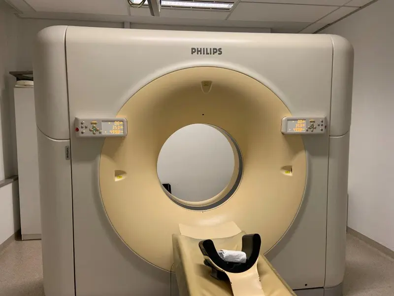2011 Philips Brilliance 16, photo 1