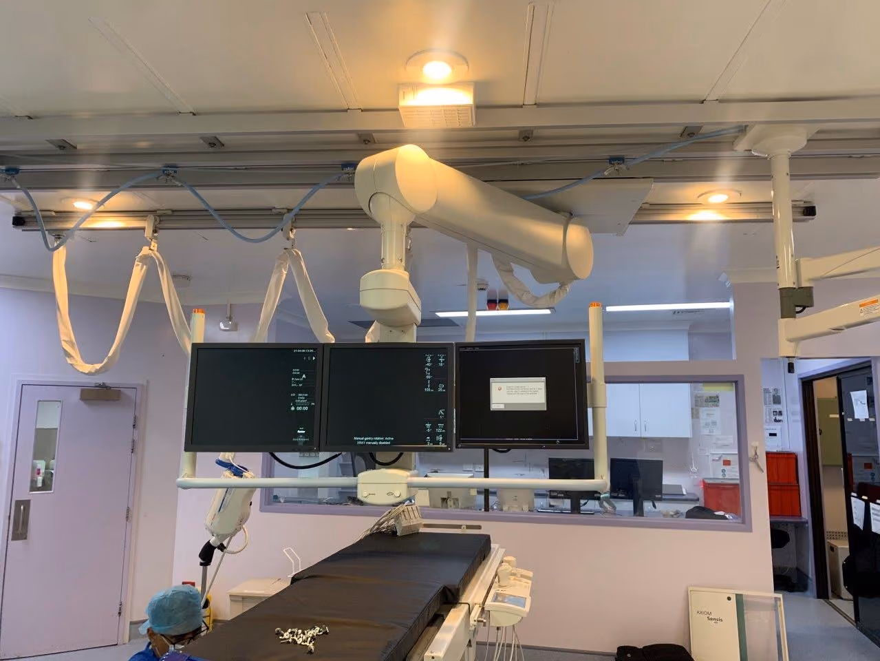 2010 Philips Siemens Artis Zee, photo 6