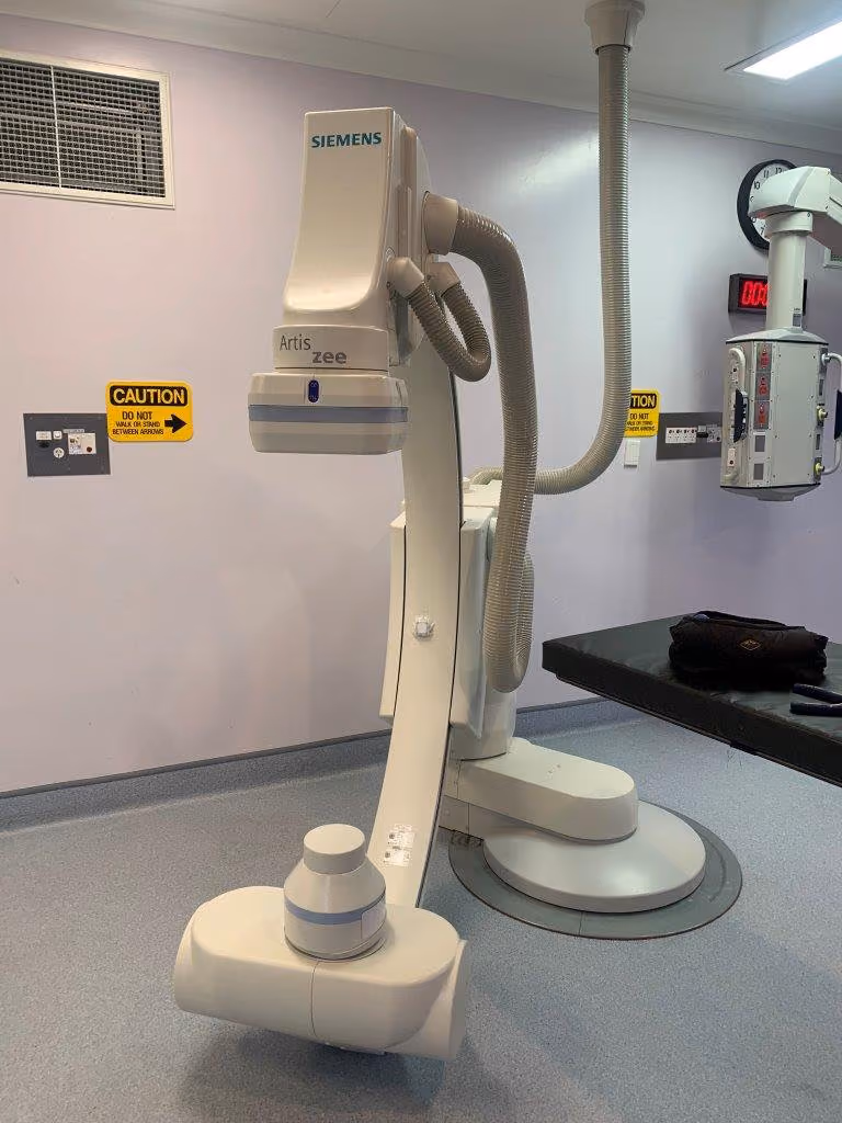 2010 Philips Siemens Artis Zee, photo 10