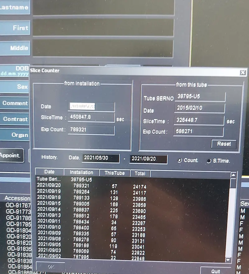 2010 Toshiba Aquilion 16 slice CT, photo 2