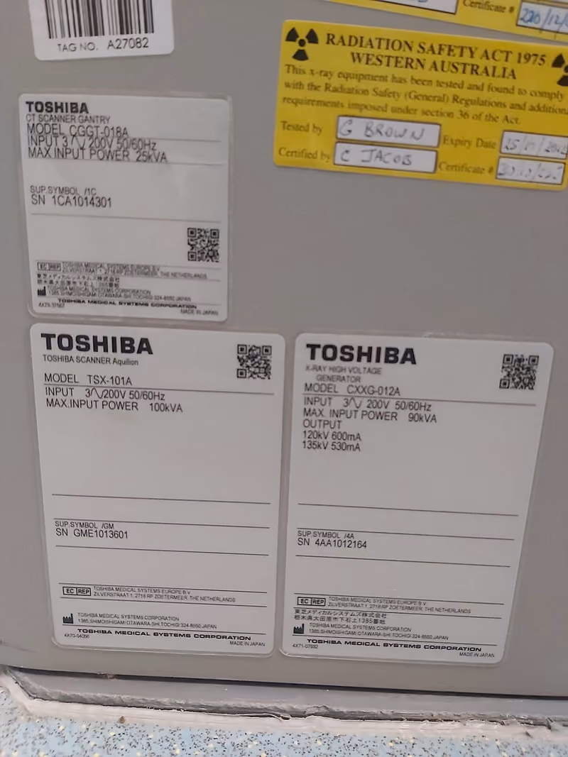 2010 Toshiba Aquilion 16 slice CT, photo 5
