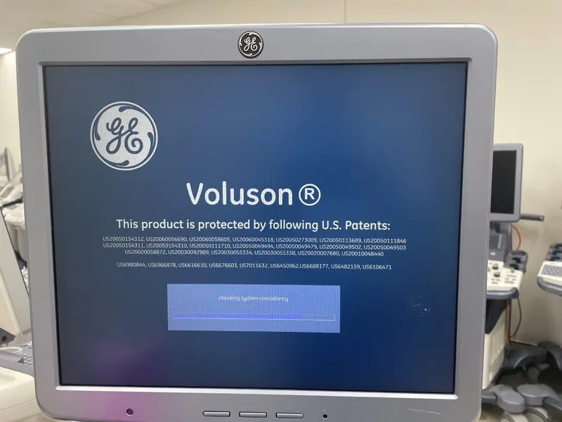 2012 GE Voluson S8 – 3D/4D, photo 2