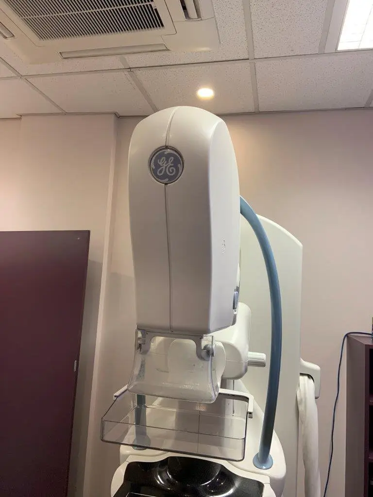 2010 GE Seno Essentials Mammography, photo 2