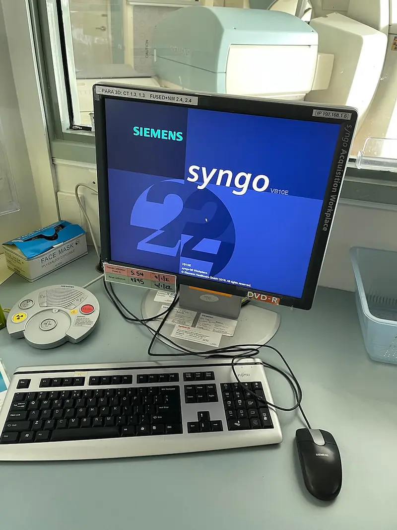 2010 Siemens Symbia T2 Spect Camera, photo 3