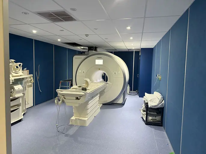 2012 Siemens Spectra 3T MRI, photo 1