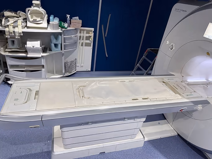 2012 Siemens Spectra 3T MRI, photo 6