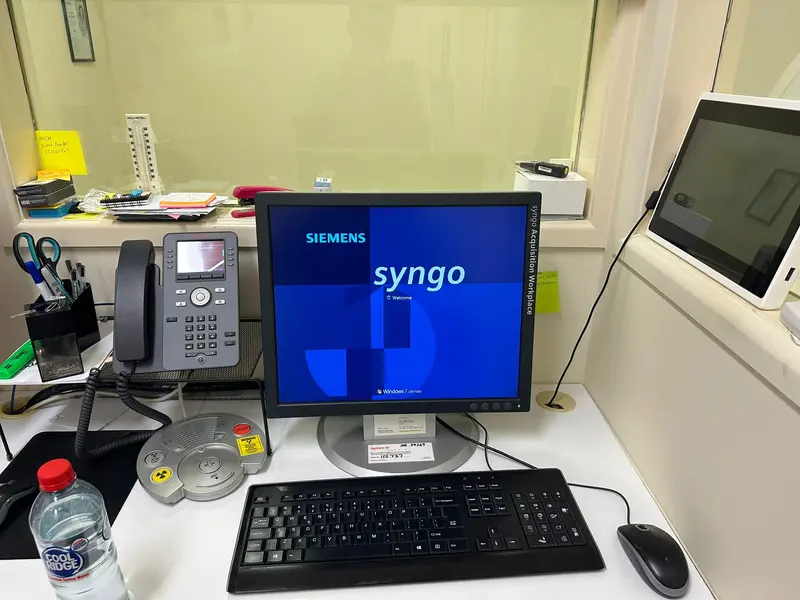 2015 Siemens Somatom Perspective 64 Slice, photo 2