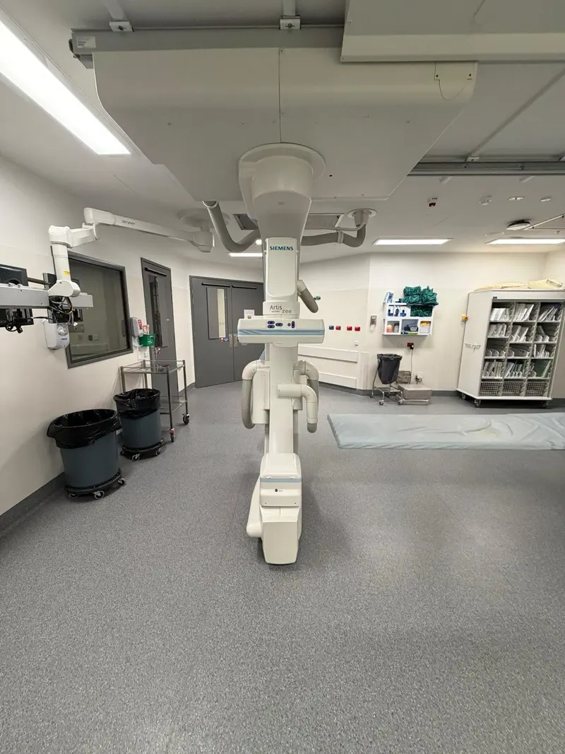2012 Siemens Artis Zee Ceiling Mounted Angio Lab, photo 3