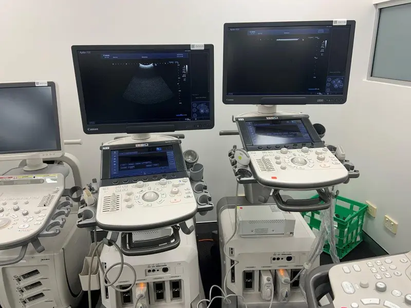 2005 Hitachi Aperto MRI 0.4T, photo 2