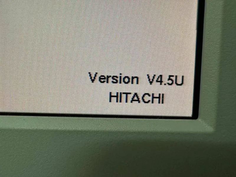 Hitachi Airis Mate 0.2T, photo 3