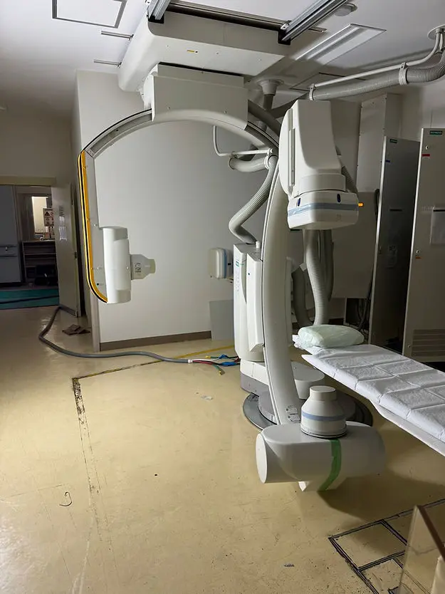 2010 Siemens AXIOM Artis dBC, photo 3