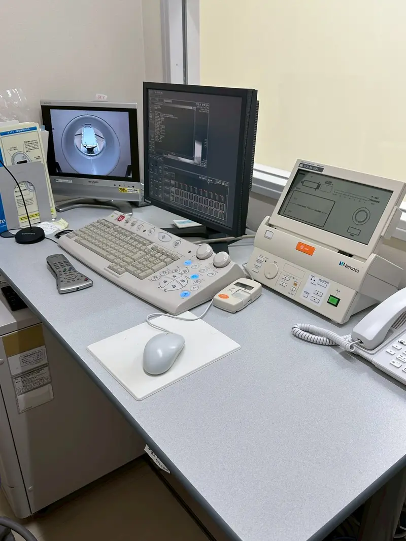 2010 Toshiba Asteion Super 4 Slice, photo 2